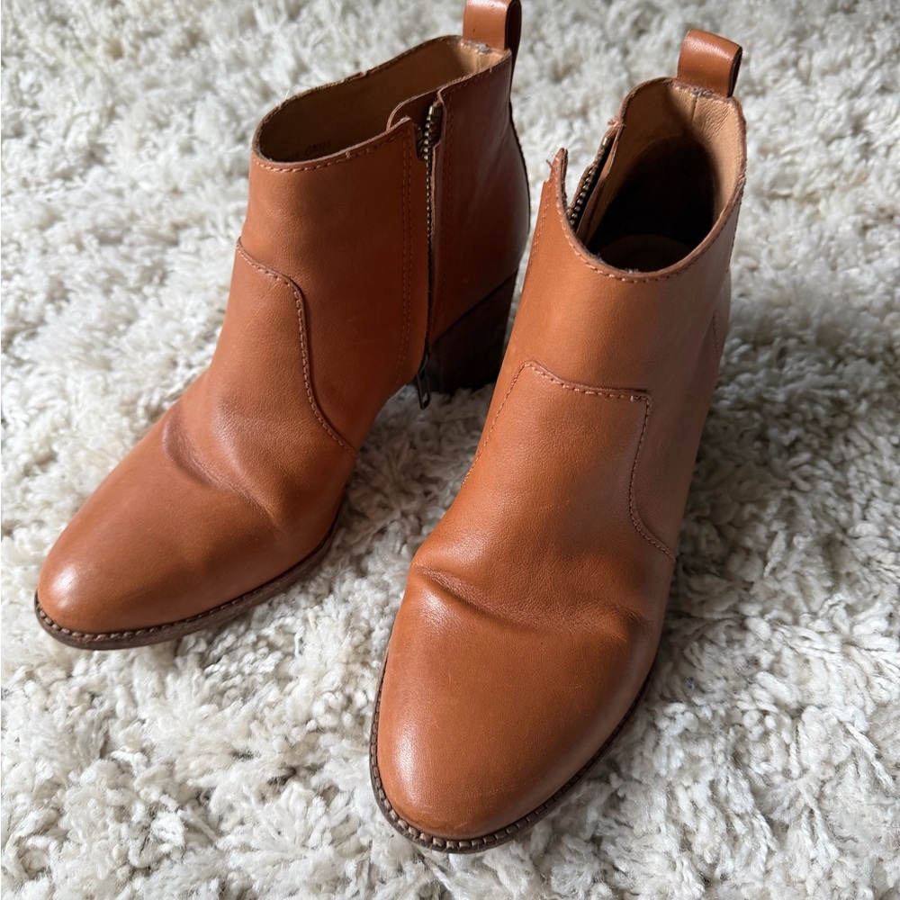 Madewell Tan Leather Ankle boots women’s shoes super cute Booties